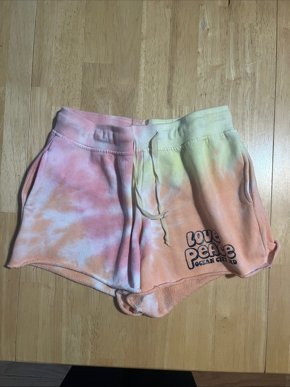 Sunsations Love Peace Ocean City MD Tie-Dye Casual Shorts - Peach Pink Yellow M